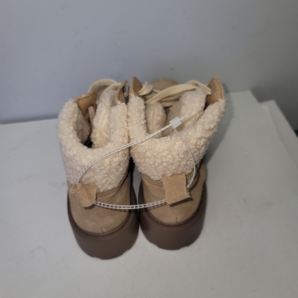 Steve Madden Reyen  Boots - Picture 7 of 7